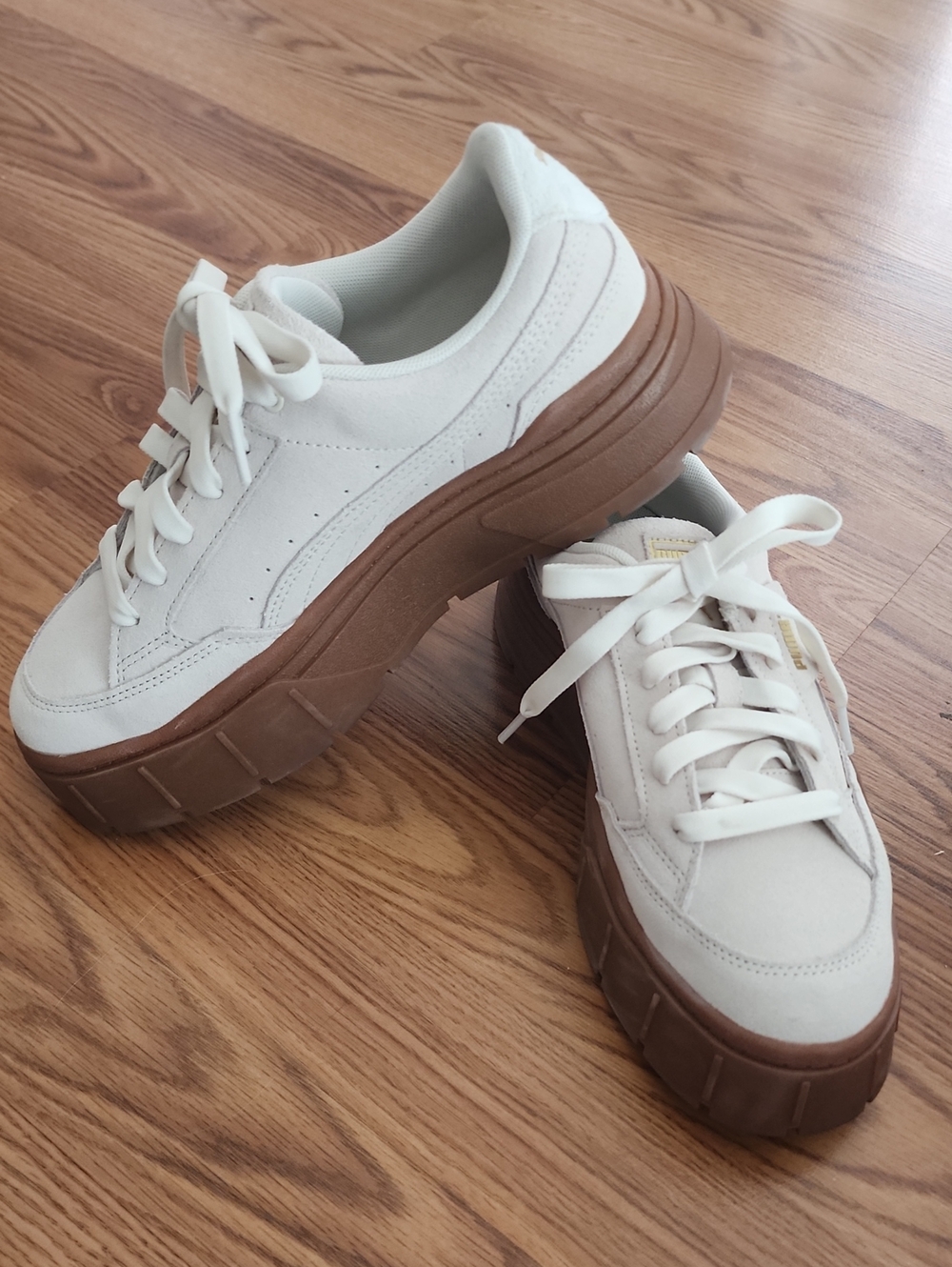 Puma Womens White Low-Top Sneakers with Brown Platform Sole